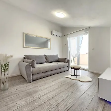 Nicolas Apartment